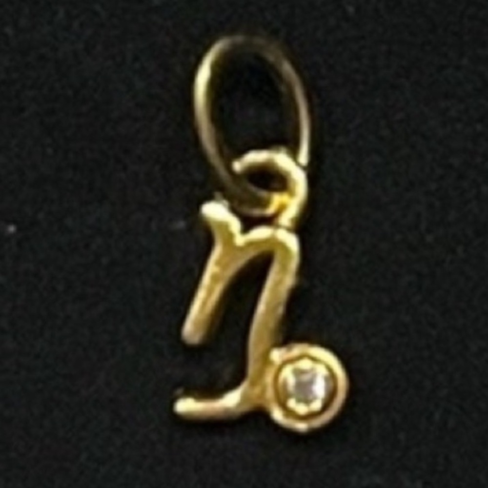 Capricorn zodiac pendant, Stamped 925 Sterling Silver